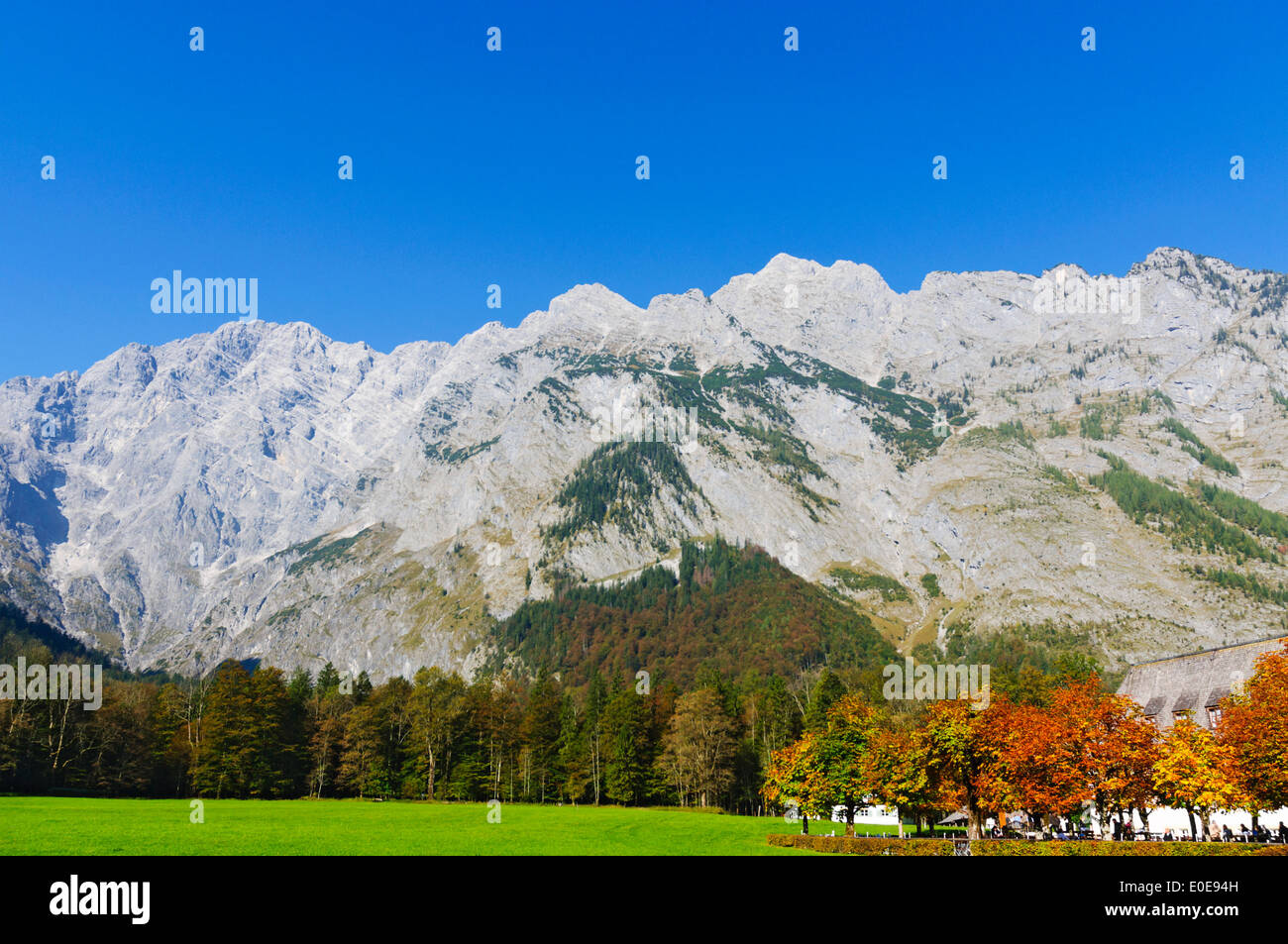 Massiccio del Watzmann sul Koenigssee nella regione di Berchtesgaden in Germania del sud Foto Stock