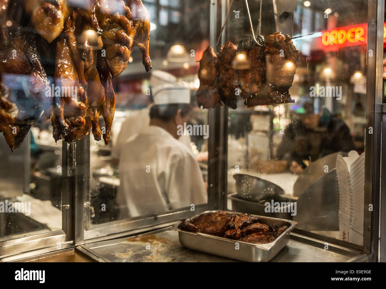 Cucina asiatica al Reading Terminal Market, Philadelphia, Pennsylvania, STATI UNITI D'AMERICA Foto Stock