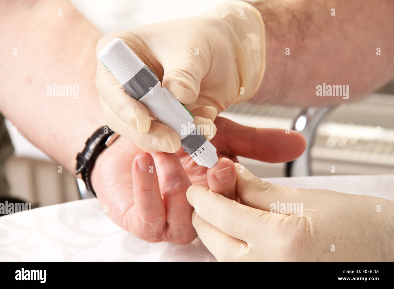 Il livello di glucosio nel sangue strumento di misurazione, Blutzucker Messgeraet Foto Stock