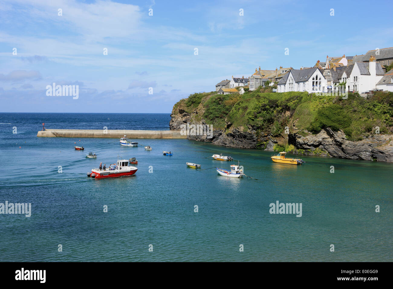 Il porto di Port Isaac in North Cornwall ,noto in tutto il mondo come la casa di Doc Martin fiction TV con Martin Clunes Foto Stock