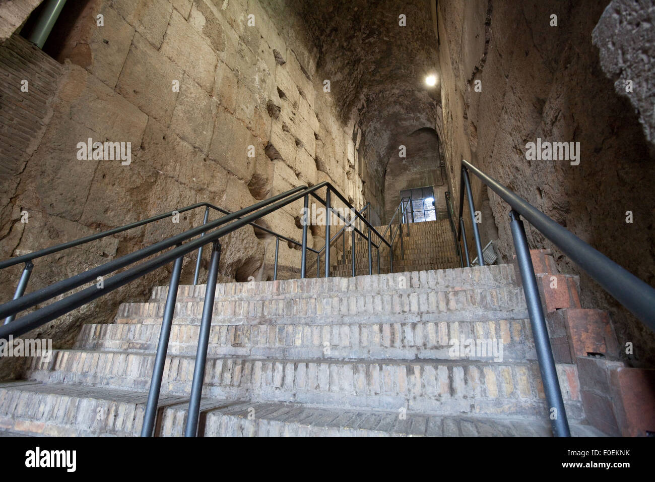 Stiegenaufgang, Kolosseum, Rom, Italien - scalinata, Colosseo, Roma, Italia Foto Stock