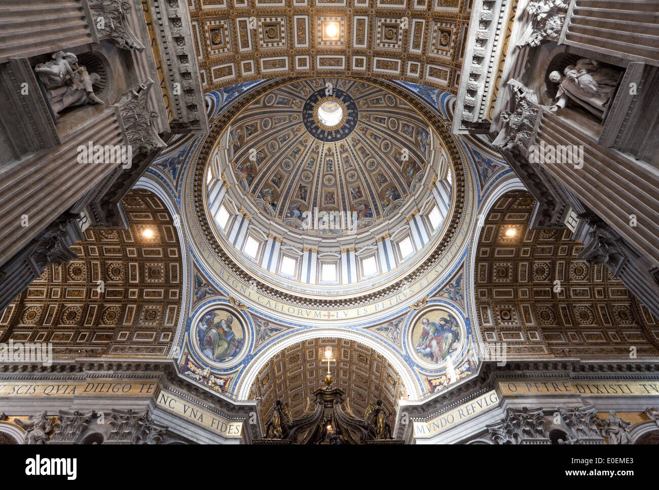 Petersdom, Vatikan - Basilica di San Pietro e Città del Vaticano Foto Stock