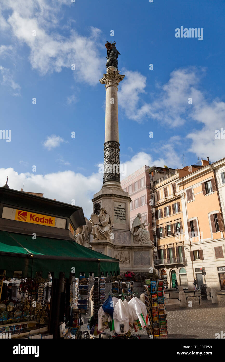 Denkmal am Piazza di Spagna, Rom, Italien - Monumento a Piazza di Spagna, Roma, Italia Foto Stock