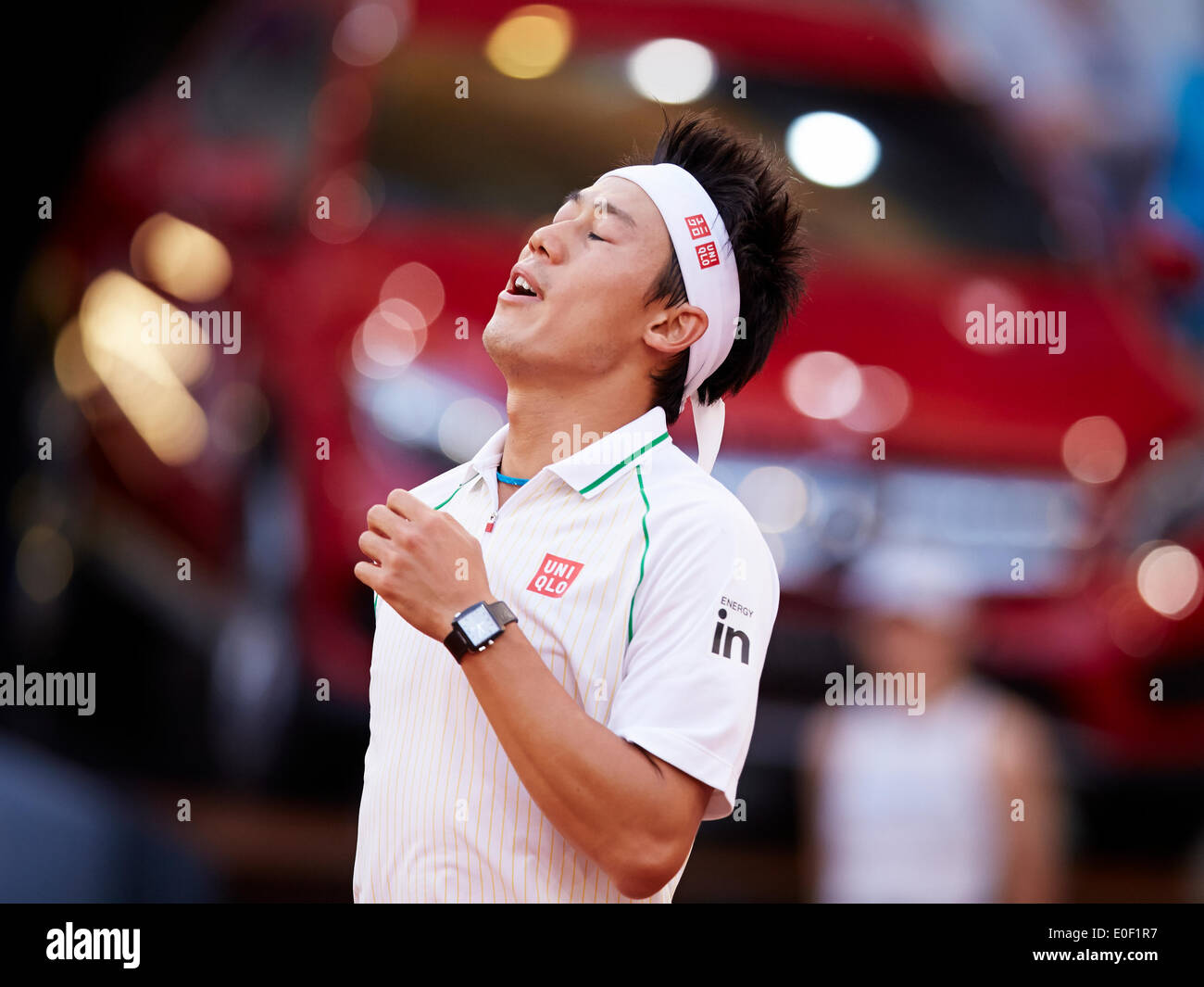 Madrid, Spagna. 11 Maggio, 2014. Kei Nishikori del Giappone reagisce durante la finale contro Rafael Nadal di Spagna al giorno 8 della Madrid Open da La Caja Magica. Credito: Azione Sport Plus/Alamy Live News Foto Stock