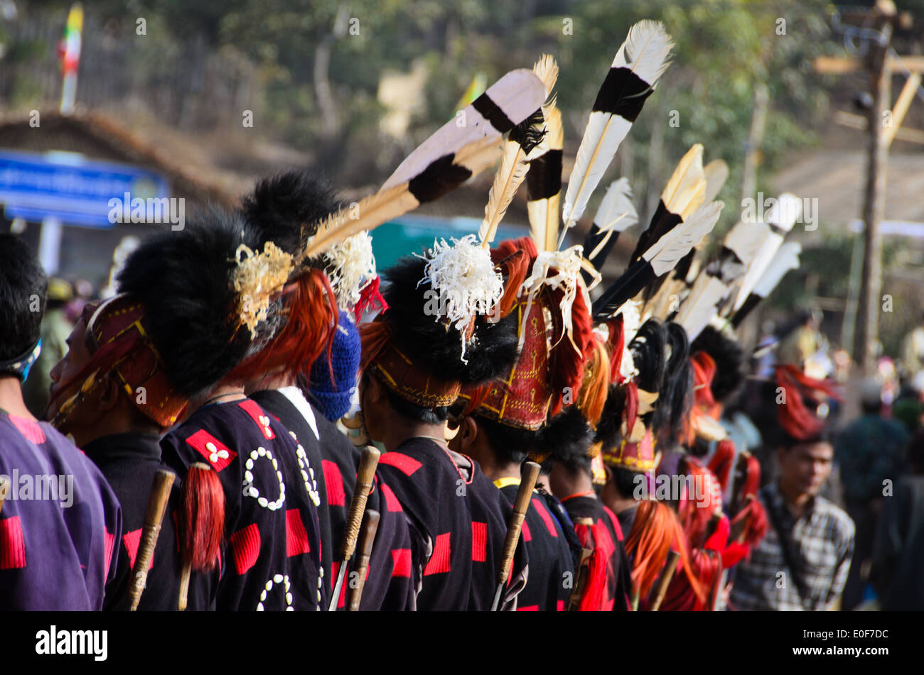 Spalle del Naga guerrieri, uomini Khaimniungan Foto Stock