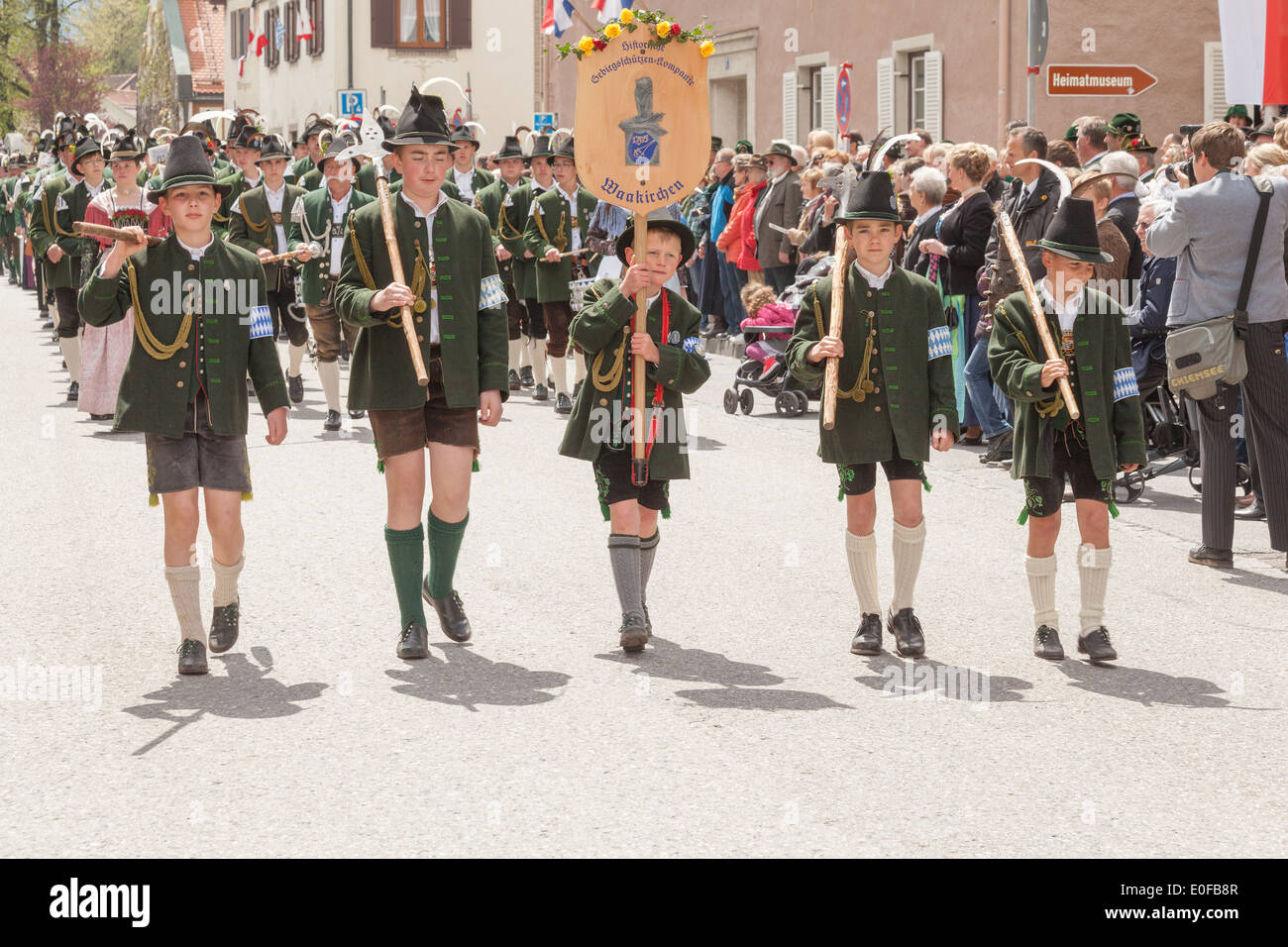 Miesbach / Germania / Baviera - 05.Maggio: anno giorno delle truppe di montagna Su 04.05.2014 in Miesbach Foto Stock