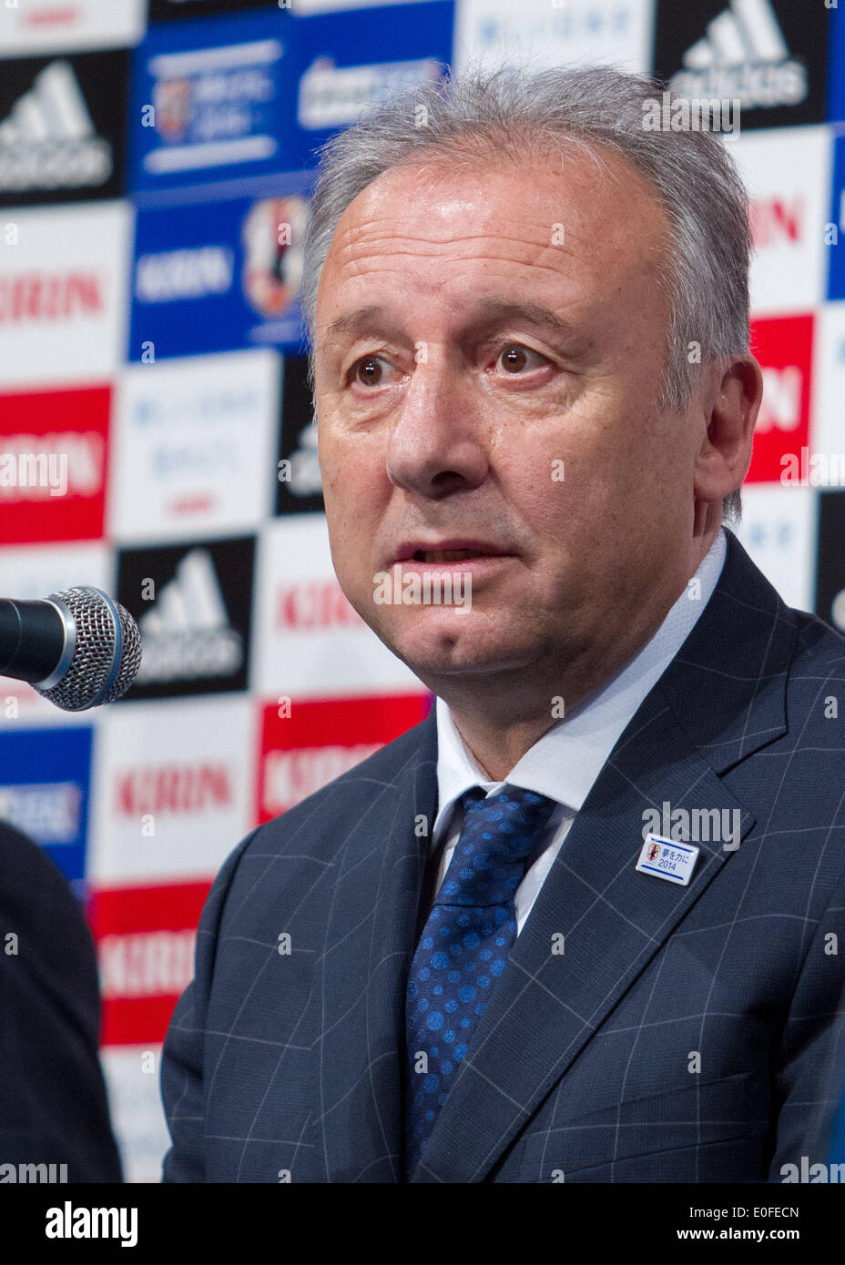 Tokyo, Giappone. Il 12 maggio 2014. Giappone nazionale di calcio head coach Alberto Zaccheroni partecipa a una conferenza stampa per l'annuncio del suo 23 stati squad per il 2014 FIFA Wolrd Cup in Brasile. Credito: AFLO/Alamy Live News Foto Stock