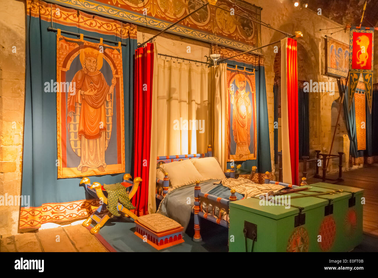 La grande torre del castello di Dover nel Kent Foto Stock