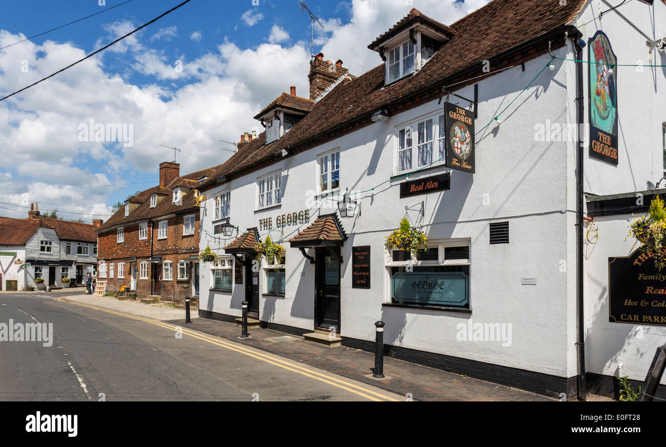 Il George Pub in Kentish Village di Yalding Foto Stock