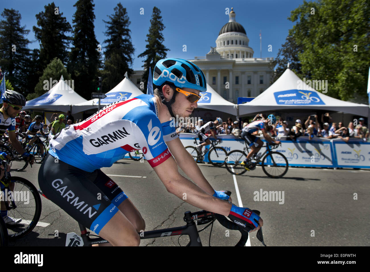 11 maggio 2014 - Sacramento, CA, Stati Uniti d'America - Alex Howes, DEGLI STATI UNITI D'AMERICA inizia il suo processo di AMGEN Tour della California domenica 11 maggio, 2014. (Credito Immagine: © Hector Amezcua/Sacramento Bee/ZUMAPRESS.com) Foto Stock