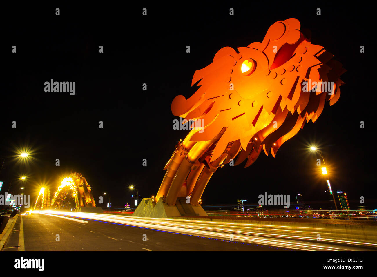 Dragon River Bridge ( Rong ponte) di Da Nang, Vietnam Foto Stock