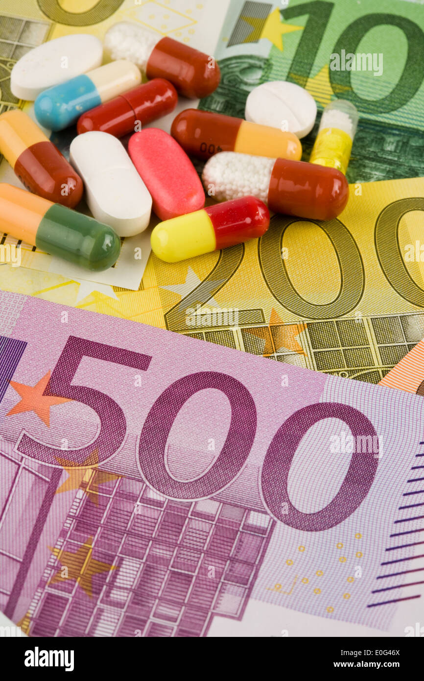 Eurobank note e compresse, Eurogeldscheine und Tabletten Foto Stock