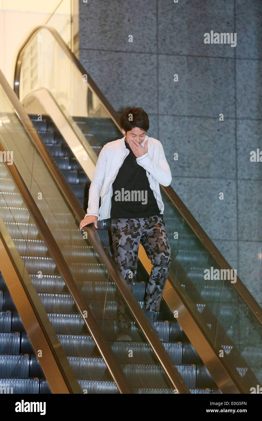 Il Brasile, a Marunouchi building, Tokyo, Giappone. Il 12 maggio 2014. Atsuto Uchida (JPN) calcio /Soccer : Atsuto Uchida del Giappone partecipa a una conferenza stampa su annuncio del 23 membri del Giappone team nazionali per il 2014 FIFA Wolrd Cup in Brasile, a Marunouchi building, Tokyo, Giappone . Credito: Giovanni Osada AFLO/sport/Alamy Live News Foto Stock