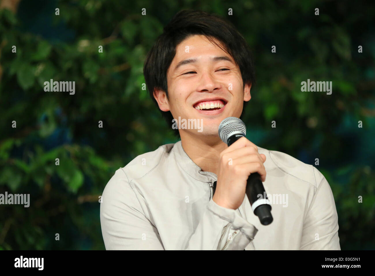 Il Brasile, a Marunouchi building, Tokyo, Giappone. Il 12 maggio 2014. Atsuto Uchida (JPN) calcio /Soccer : Atsuto Uchida del Giappone partecipa a una conferenza stampa su annuncio del 23 membri del Giappone team nazionali per il 2014 FIFA Wolrd Cup in Brasile, a Marunouchi building, Tokyo, Giappone . Credito: Giovanni Osada AFLO/sport/Alamy Live News Foto Stock