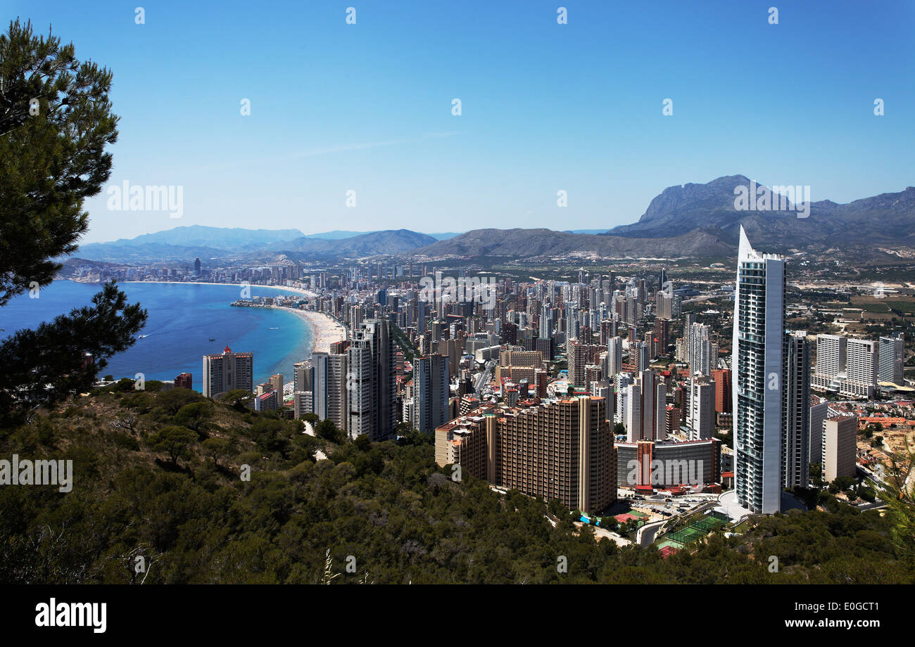 Vista di tutta la città con il mare, Costa Blanca, Benidorm, PROVINCIA Alicante, Spagna Foto Stock