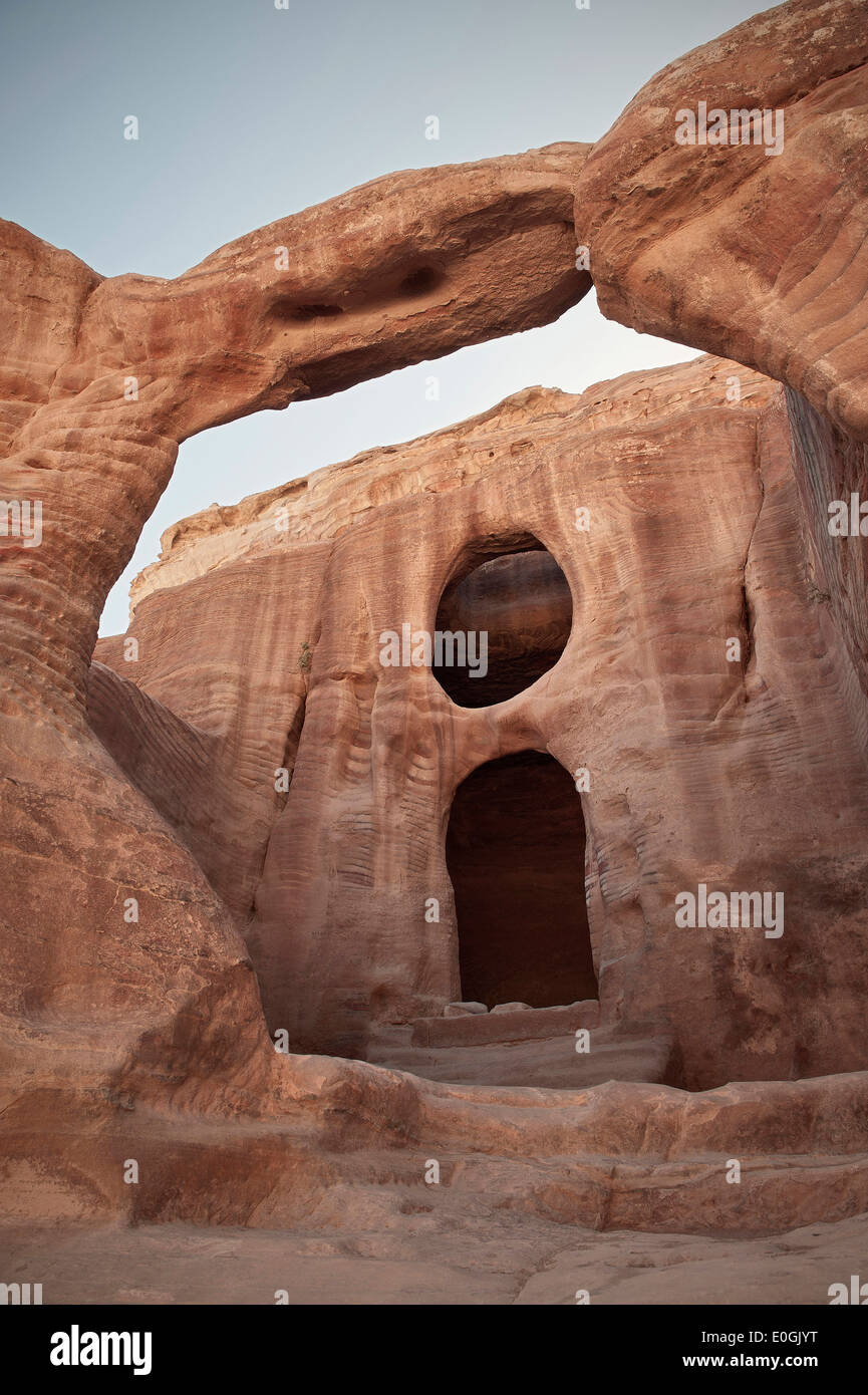 Tombe rupestri entrata a Petra, UNESCO World herritage, Wadi Musa, Giordania, Medio Oriente e Asia Foto Stock