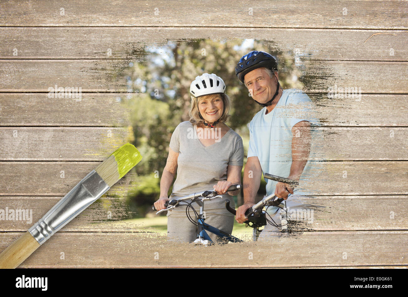 Immagine composita della coppia senior in bici nel Parco Foto Stock