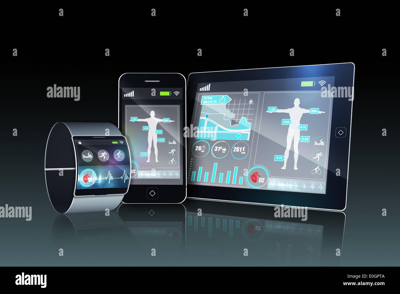 Il futuristico orologio da polso con tablet e smartphone Foto stock - Alamy