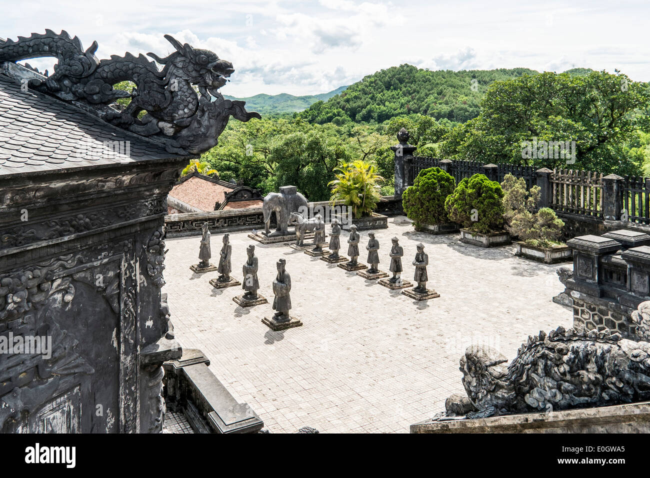 La tomba dell'imperatore Khai Dinh, città di Hue, Vietnam Asia Foto Stock