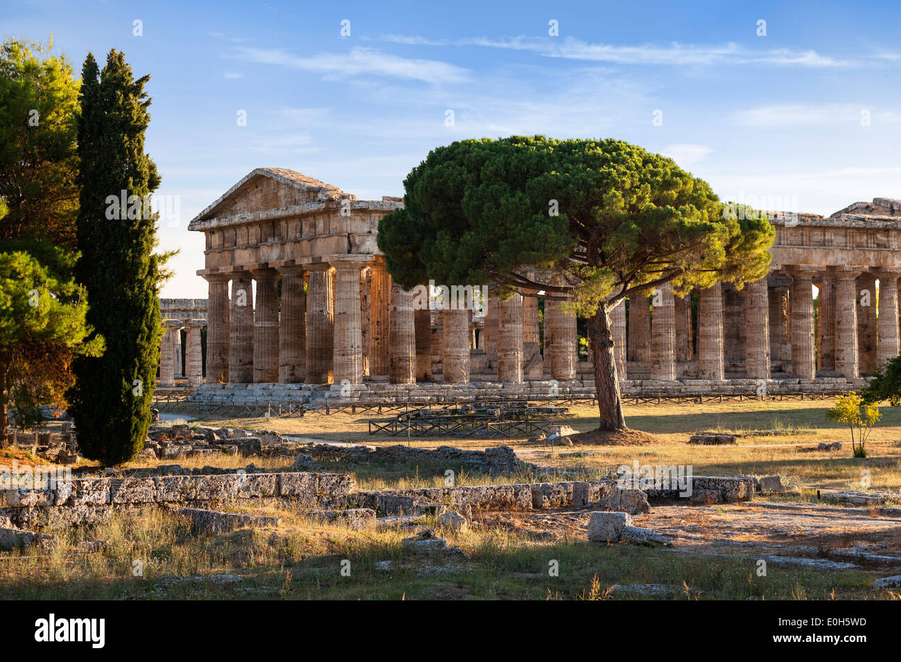 Tempio di Poseidone, Tempio di Nettuno, la storica città di Paestum nel Golfo di Salerno, Capaccio, Campania, Italia, Europa Foto Stock