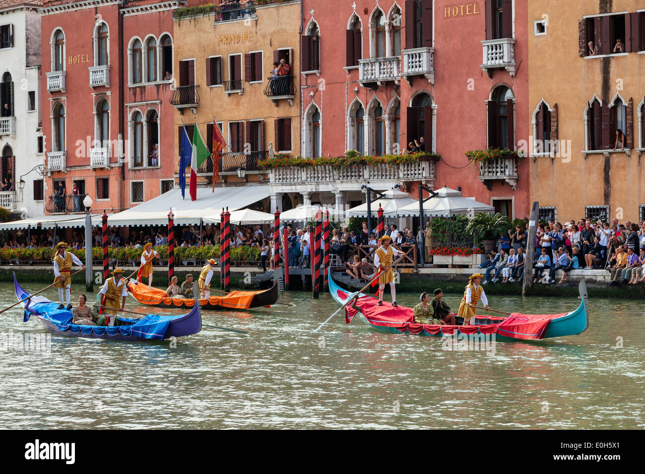 Storica regata di canottaggio sul Grand Canal, Venezia, Veneto, Italia, Europa Foto Stock