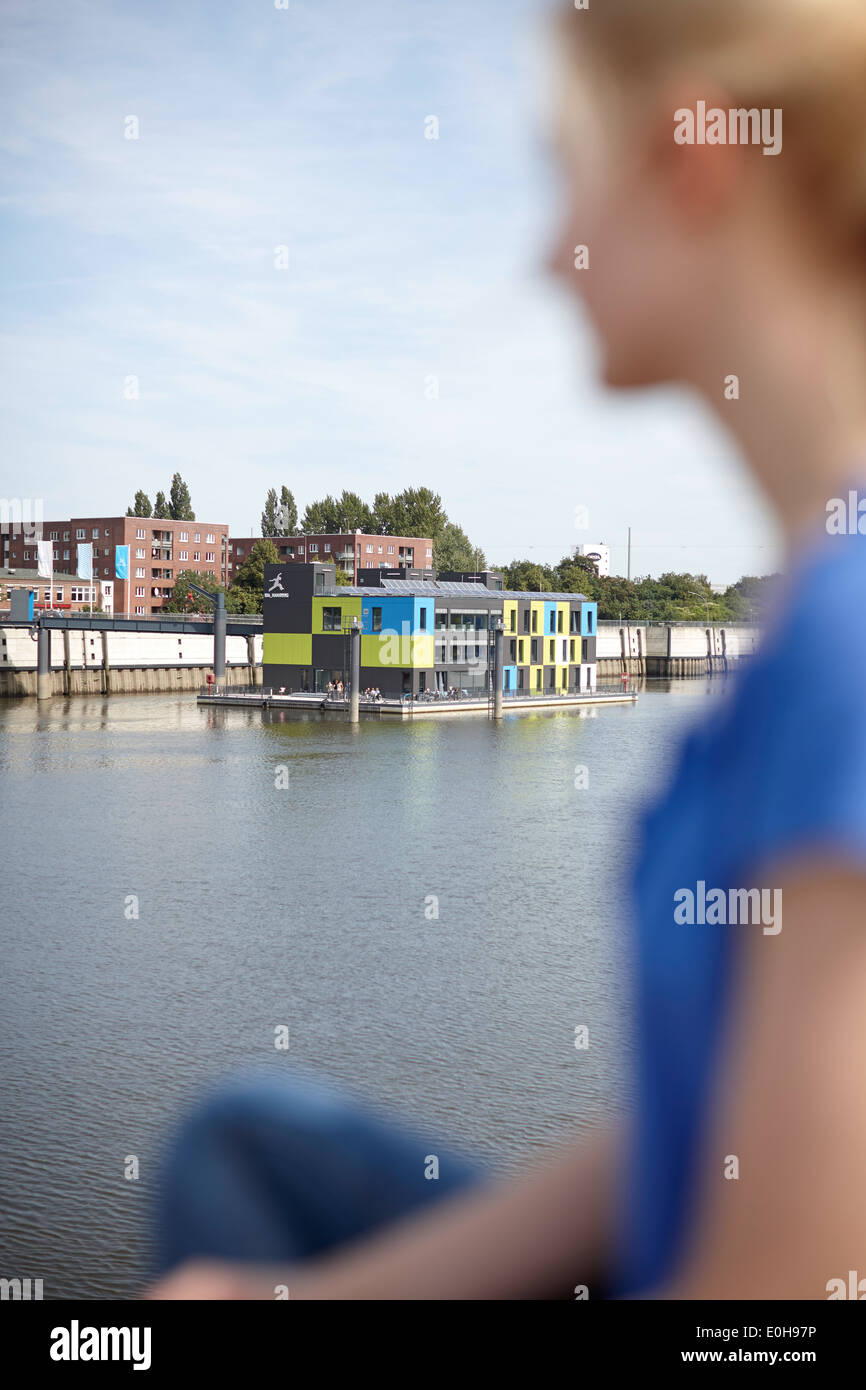 IBA Dock, floating edificio per uffici, salone e centro eventi all'Mueggenburg custom Harbour, Veddel, Amburgo, Germania Foto Stock