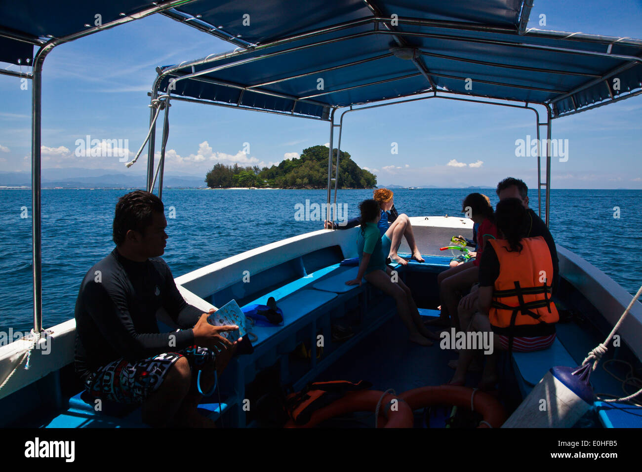 Gite in barca all'Isola Mamutik nel Parco Tunku Abdul Rahman vicino a Kota Kinabalu - Sabah, BORNEO MALAYSIA Foto Stock