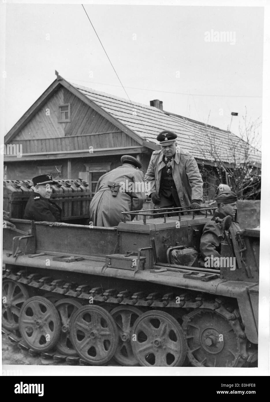 Una fotografia di Vidkun Quisling con volontari norvegesi sul fronte orientale a Kalinowo nel maggio 1942, che illustra il coinvolgimento delle truppe norvegesi nella seconda guerra mondiale Foto Stock