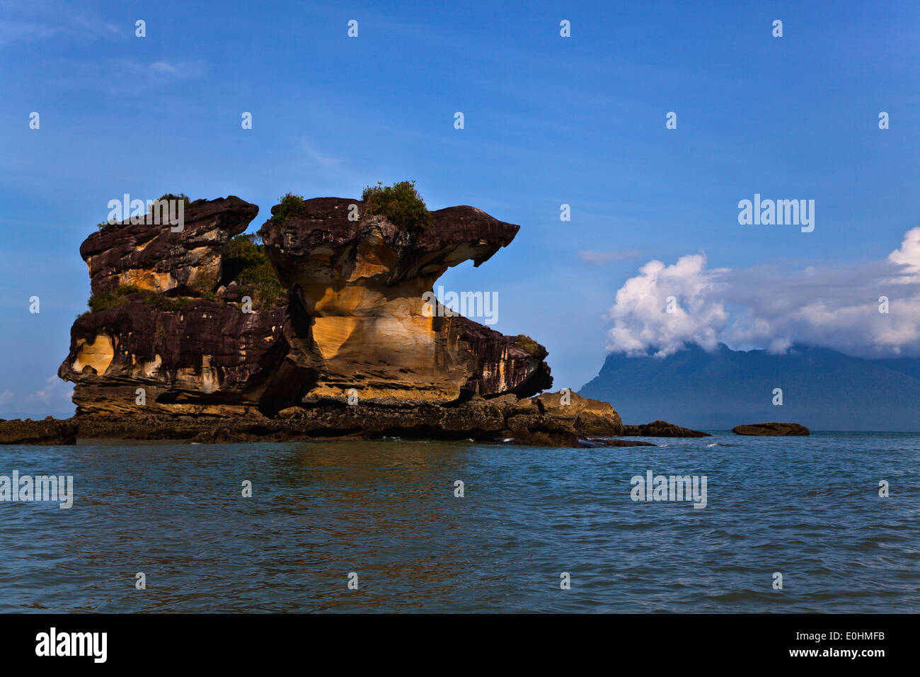 SEASTACKS lungo la costa in Bako National Park che si trova nel Sarawak - BORNEO, MALAYSIA Foto Stock