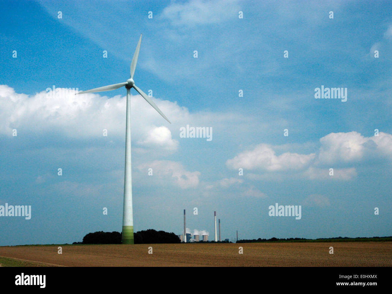 Deutschland, nahe Köln, Windenergie, Windturbine Foto Stock
