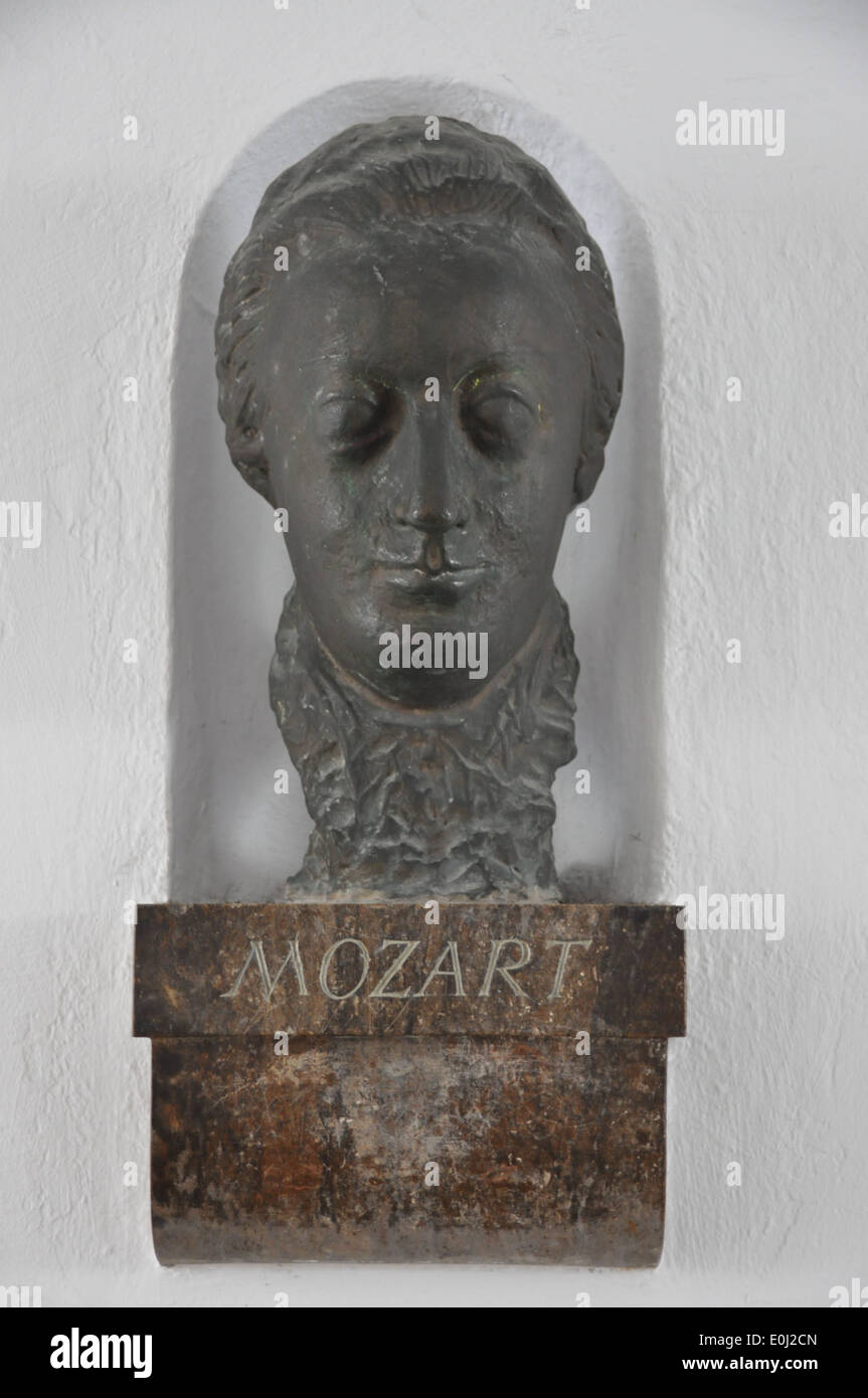 La scultura del busto di Mozart, Linz, Austria. Foto Stock
