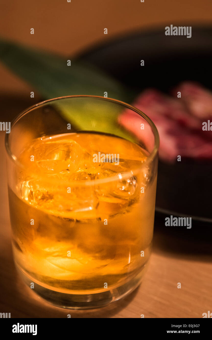 Un bicchiere di brandy alla prugna Foto Stock