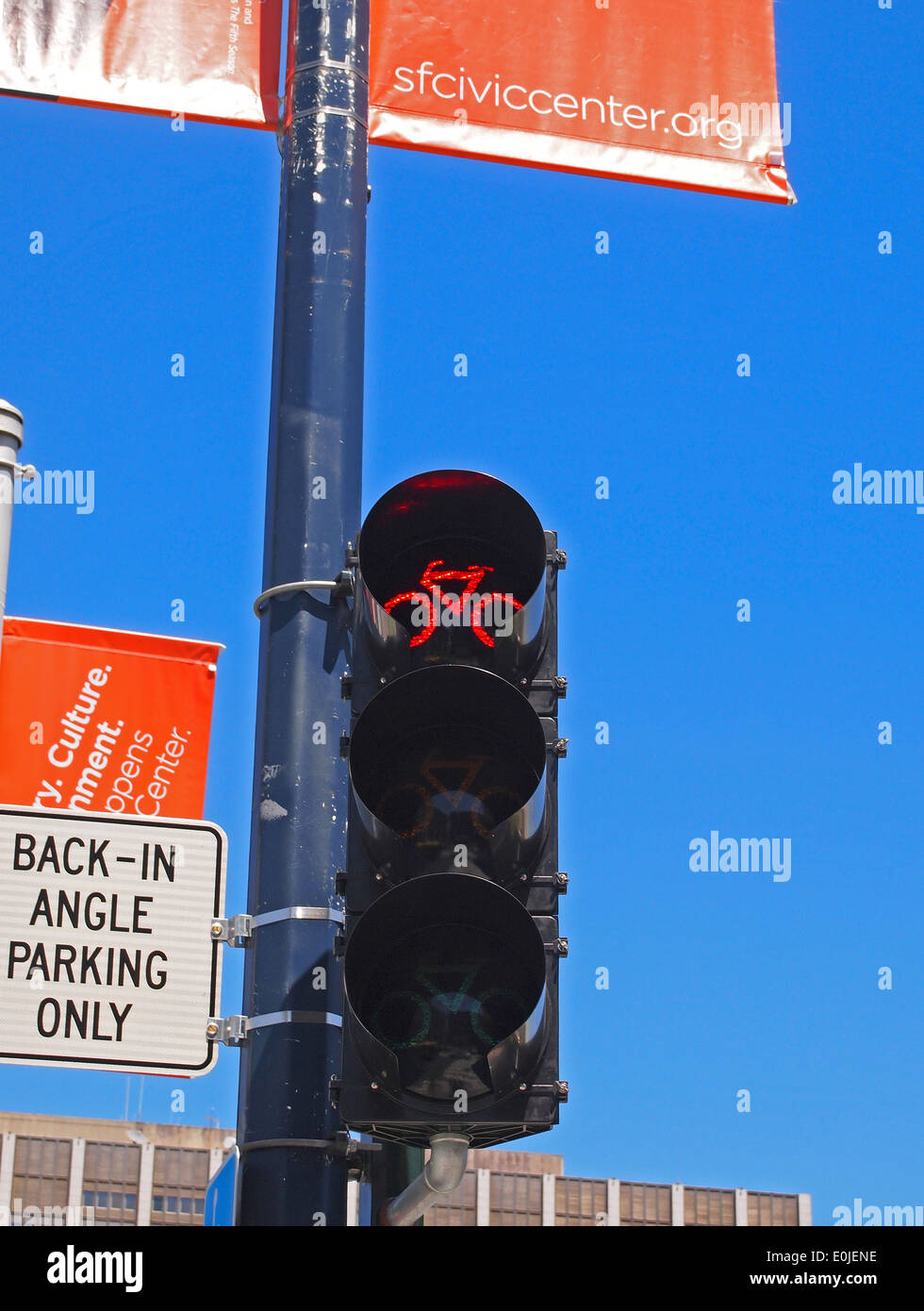 Arresto rosso bicicletta semaforo di San Francisco in California Foto Stock