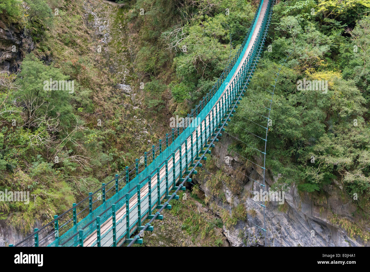 Ponte sospeso nel Parco Nazionale di Taroko, Hualien, Taiwan Foto Stock