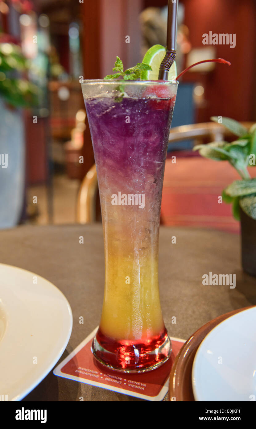 Cocktail tropicale, Bangkok, Thailandia Foto Stock