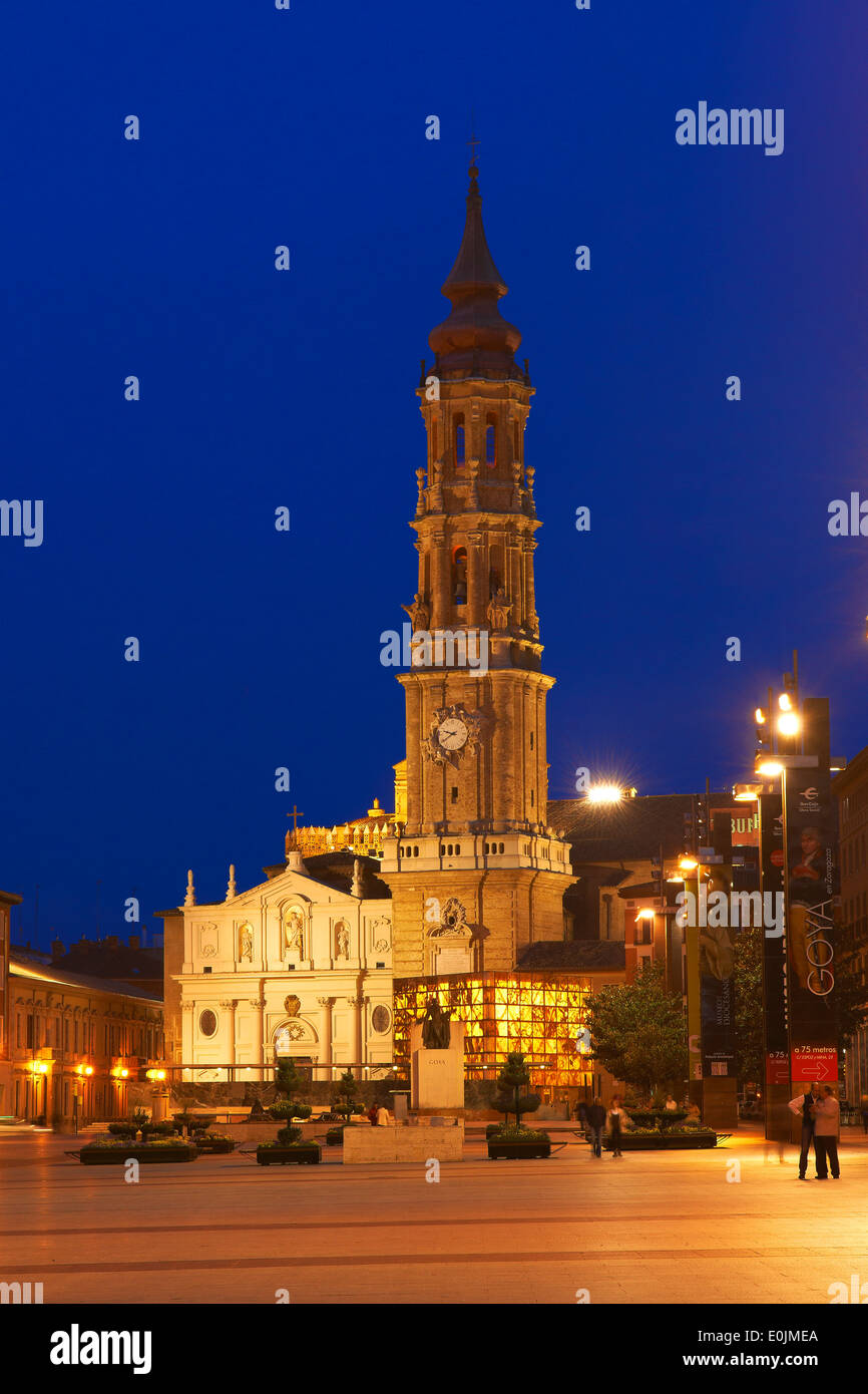 Saragozza, El Pilar Square, San Salvador cathedal, La Cattedrale di Seo, Saragozza, Aragona, Spagna Foto Stock