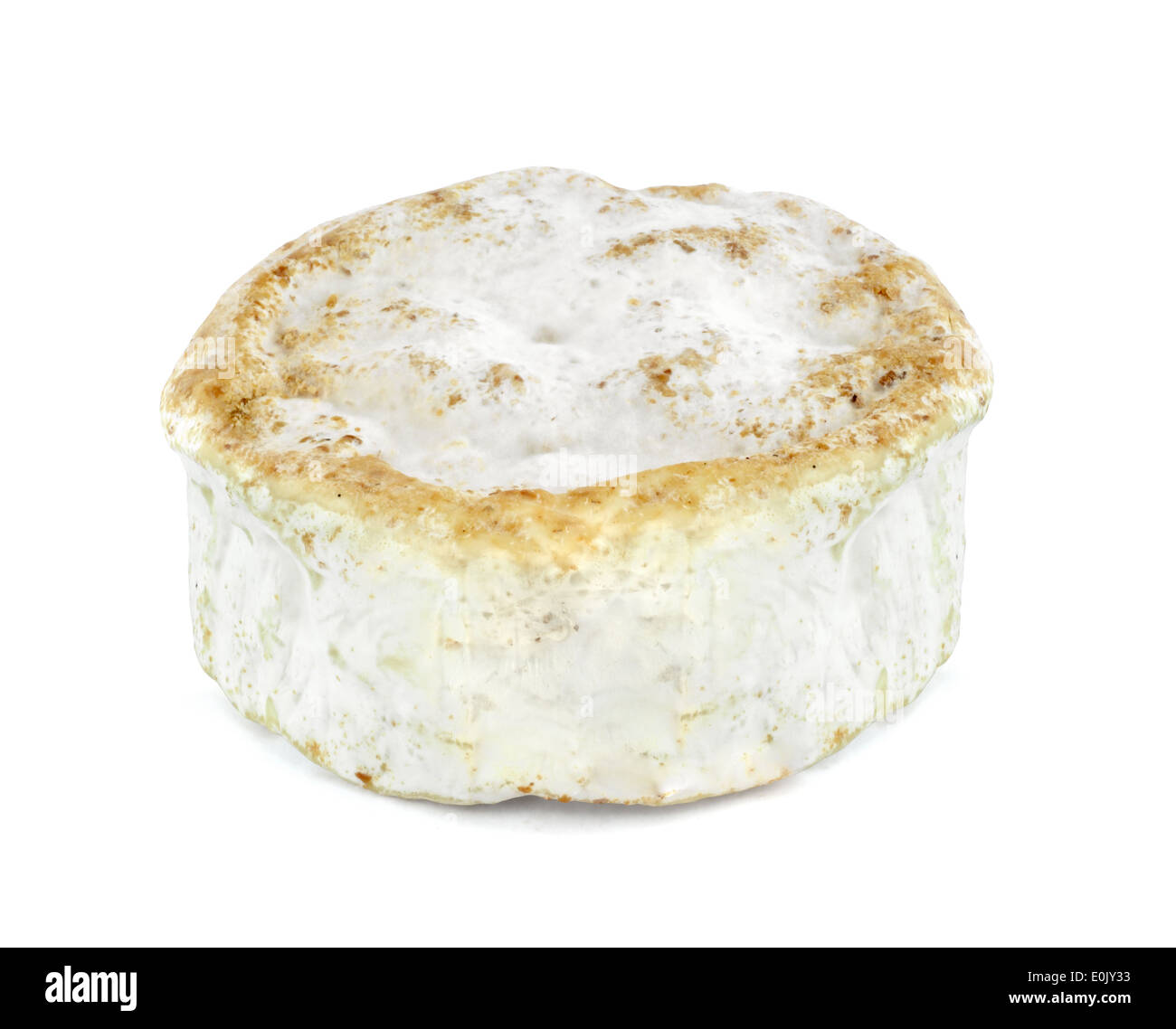 Round morbida crema formaggio camembert isolati su sfondo bianco Foto Stock
