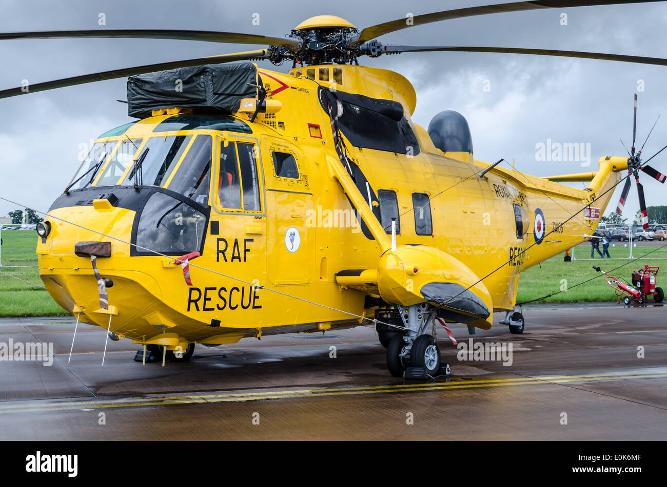 RAF Westland Sea King elicottero in aria/ salvataggio in mare di colori Foto Stock
