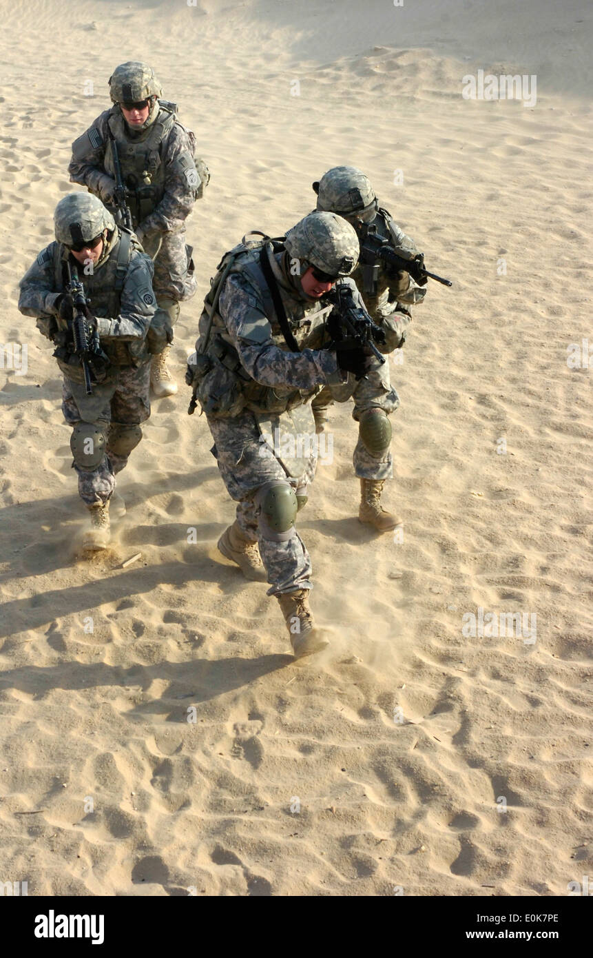 Paracadutisti assegnato alla sede centrale e sede società, 1° Battaglione, 505th Parachute Reggimento di Fanteria, 3° Brigata C Foto Stock