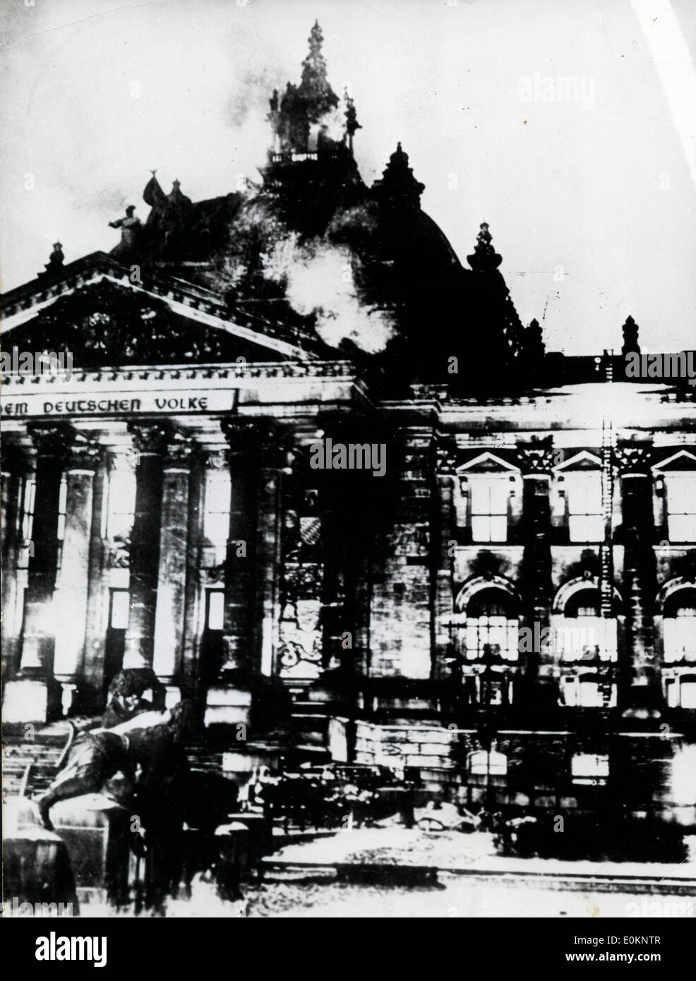 Incendio in edificio del Reichstag in Germania Foto Stock