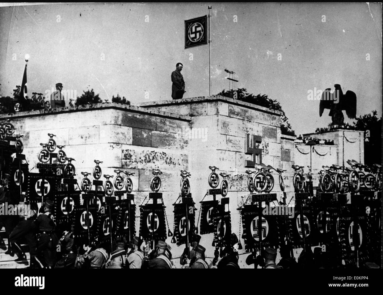 Adolf Hitler parlando a un partito di Norimberga Rally Foto Stock