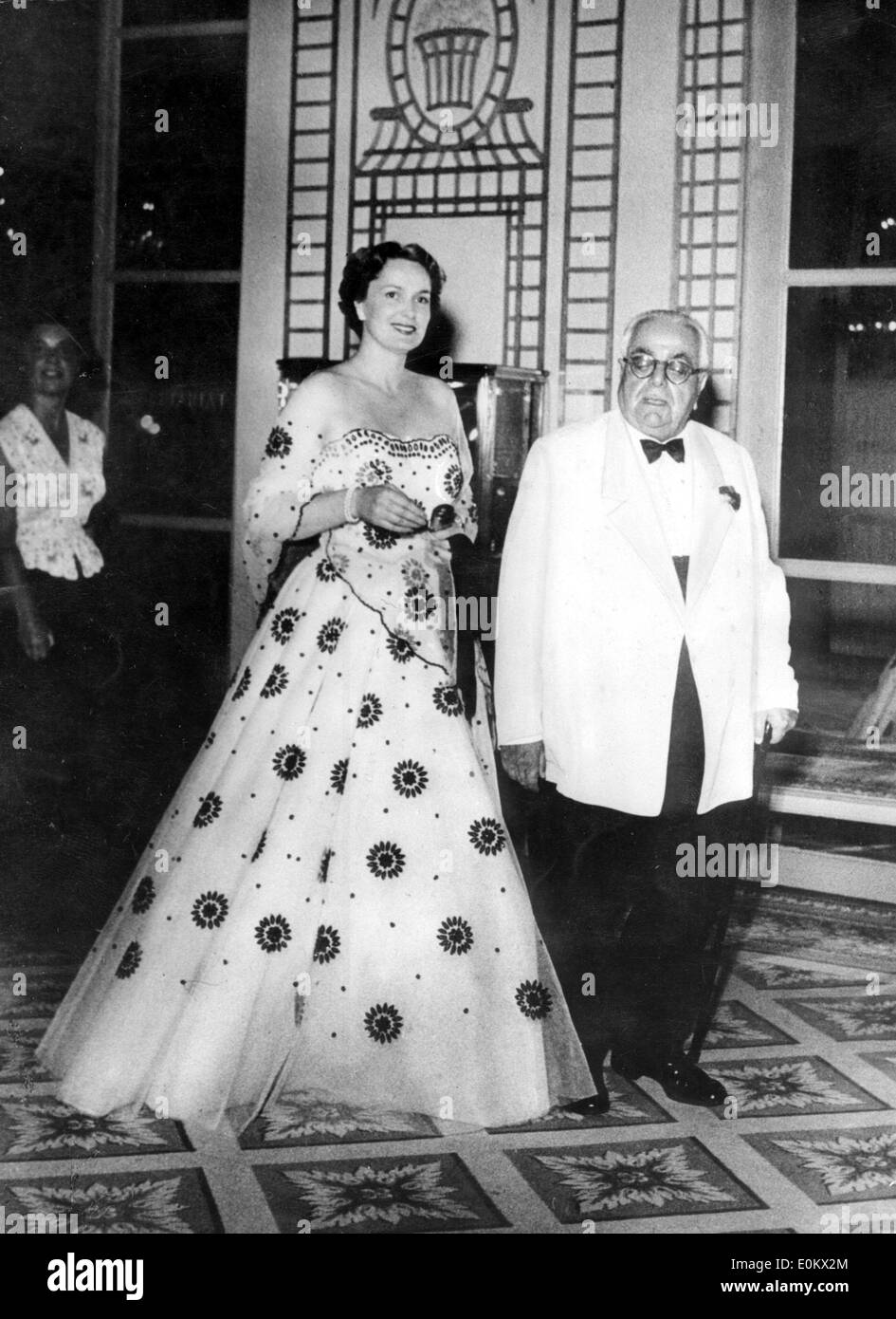 Aga Khan III con sua moglie Yvette Labrousse Foto Stock