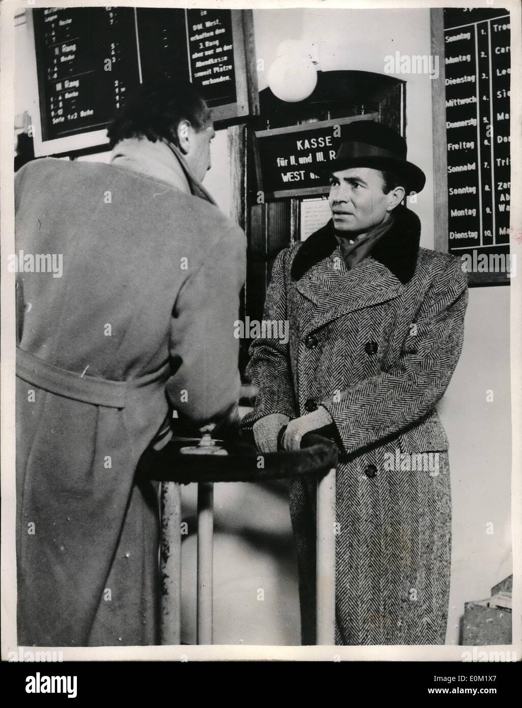 Mar 03, 1953 - James Mason - Carol Reed e Claire Bloom lavorare su ''l'Berlin Story'' - a Berlino.: Notte dopo notte - nel Foto Stock