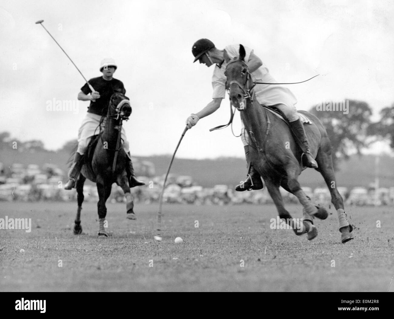 Il principe Filippo durante una partita di polo Foto Stock