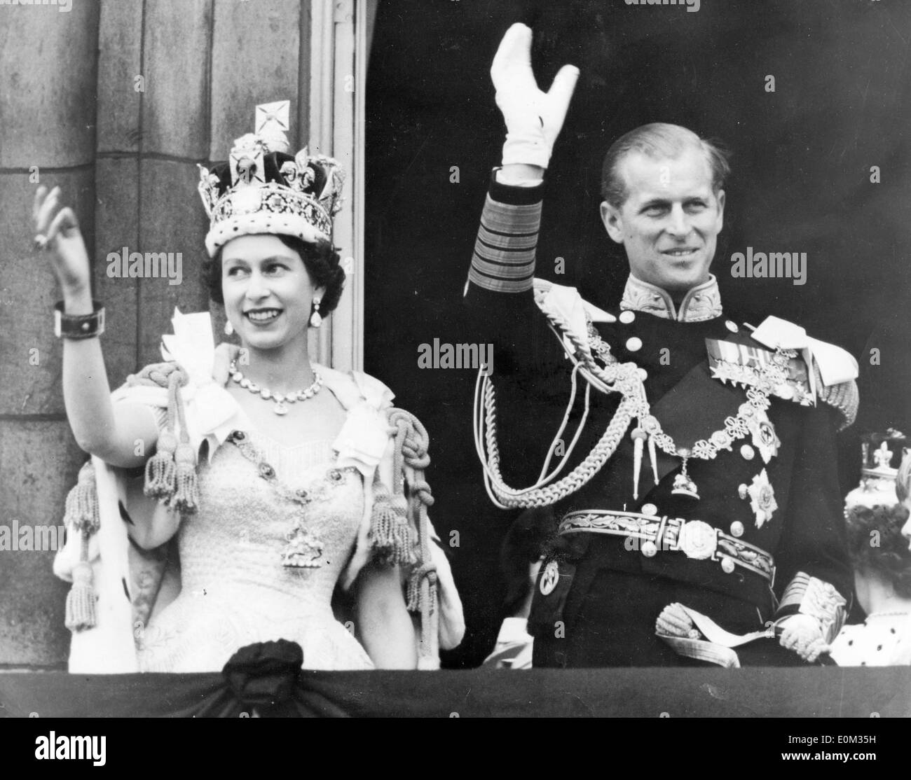 La regina Elisabetta II e del Principe Filippo dopo la sua incoronazione Foto Stock