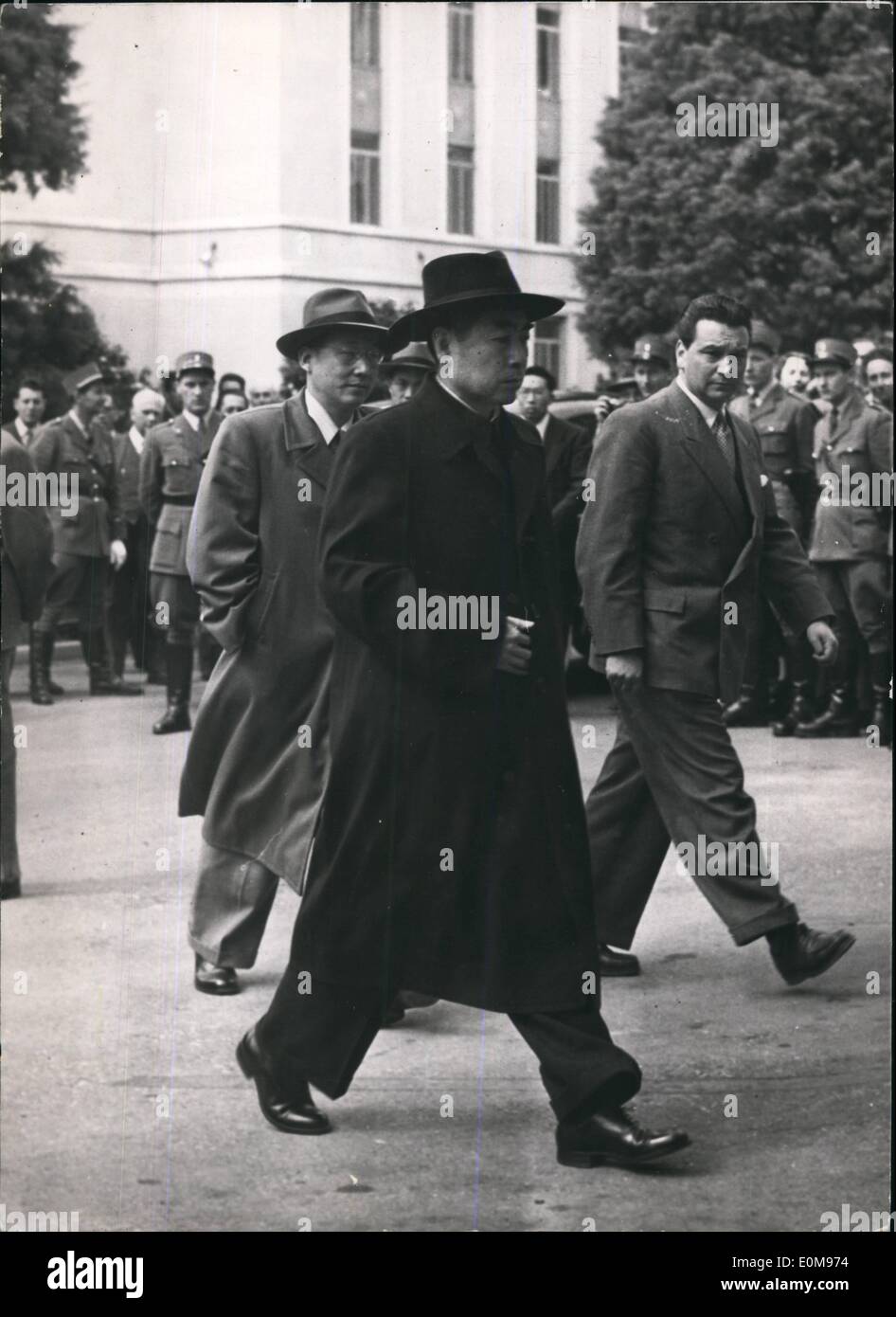 Apr. 04, 1954 - Chou en lai, raffigurato sulla Conferenza di Ginevra. Foto Stock