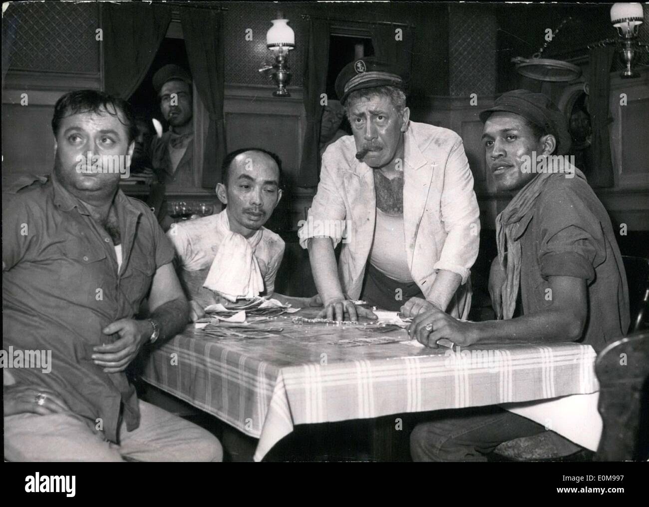 Febbraio 15, 1954 - Sono le riprese di una scena di Henri Verneuil's movie ''Le pecore ha cinque gambe' s Foto Stock