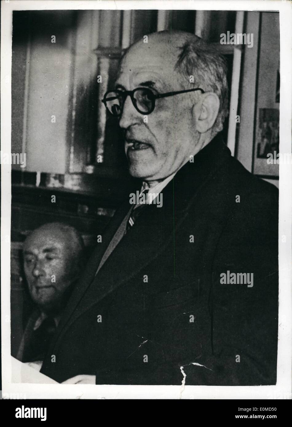 Sett. 09, 1954 - p.f. denominato in dollari falsificate caso. Il comandante Harry Pursey: Lillian Maria Adler (81) chi dice che lei è la baronessa Huszar di Ungheria e chi sostiene di essere stata sposata con il comandante Harry Pursey, Socialista p.f. per lo scafo è stato tenuto in carcere a Montreal la scorsa notte dopo aver fallito per sollevare &pound;1.785 bail su una carica di possedere &pound;570 che vale la pena di merci contraffatte U.S. Il denaro. Lei è stato arrestato lunedì sera quando ha cercato di acquistare un &pound;430 pelliccia con alcuni della contraffazione di denaro è stato asserito Foto Stock