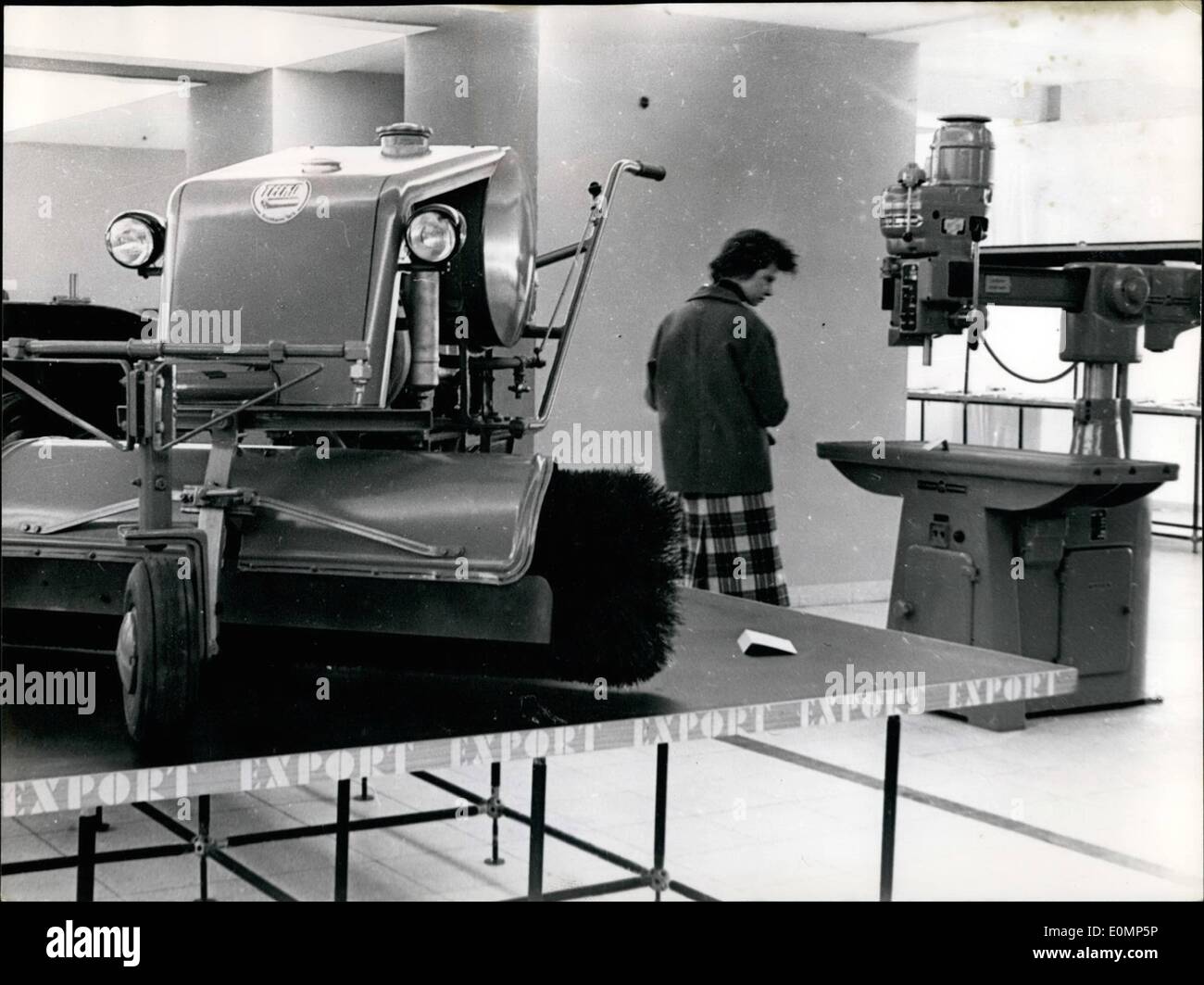 Apr. 04, 1956 - un'esportazione-Mostra: è ora aperto a Stoccarda e avrà contactswich parti in parte anglo-americano del Foto Stock