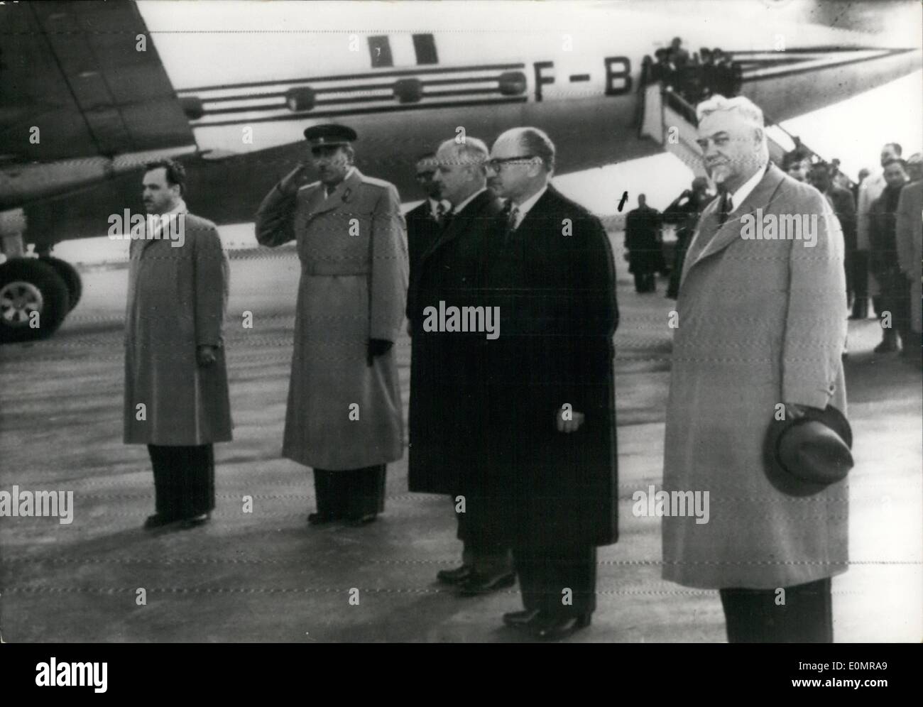 Maggio 05, 1956 - Hans Ulrich Rudel e il dottor Werner Naumann. Foto Stock